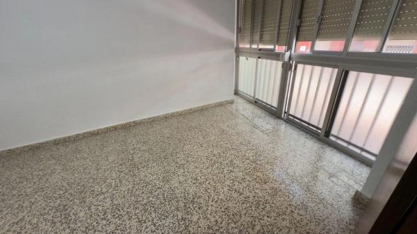 Piso en calle Aguas de Sax