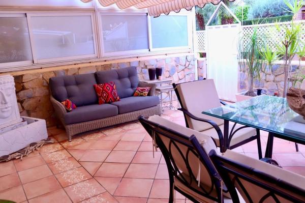 Chalet adosado en calle del Olimpo