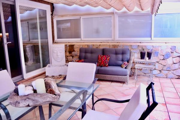 Chalet adosado en calle del Olimpo