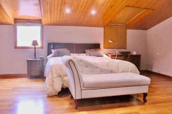 Chalet adosado en calle del Olimpo