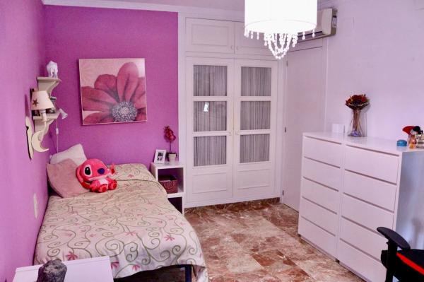 Chalet adosado en calle del Olimpo