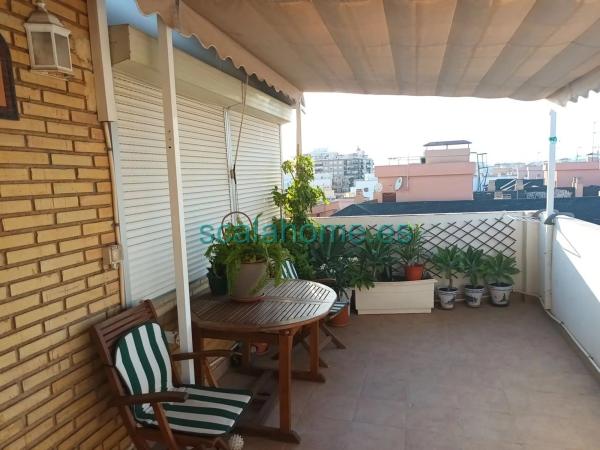 Ático en calle Doctor Sapena