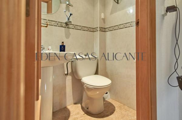 Chalet pareado en avenida Alcoy, 5 -45