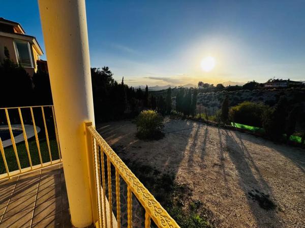 Casa independiente en calle Carrasqueta
