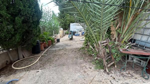 Casa independiente en calle de la Nandina