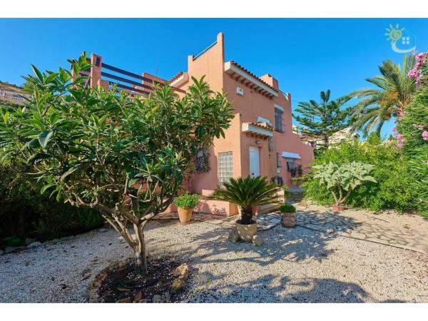 Casa independiente en calle d'Oriola