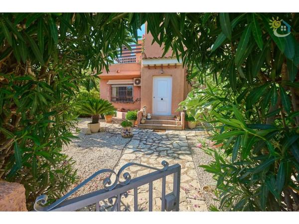 Casa independiente en calle d'Oriola