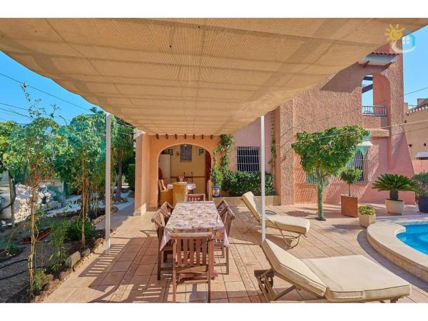 Casa independiente en calle d'Oriola