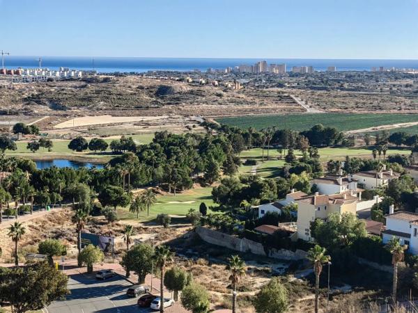 Casa independiente en calle Orión