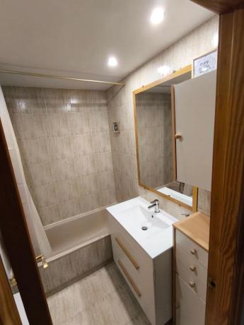 Piso en camino de fondo, 7