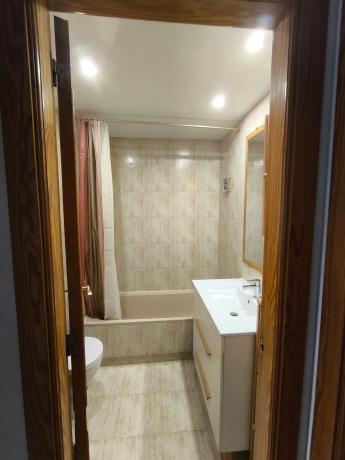 Piso en camino de fondo, 7