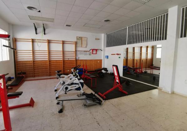 Piso en camino de fondo, 7