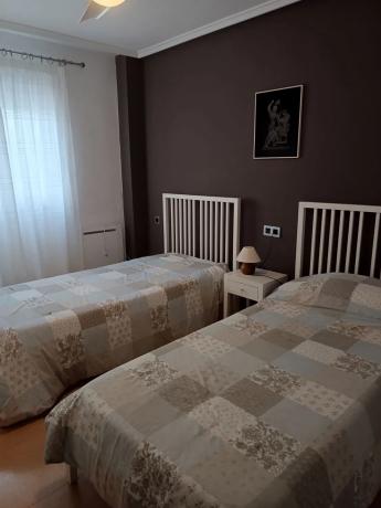 Piso en calle de Colón, 19