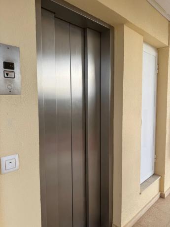 Ático en Cl Azorin, 10