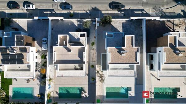 Casa independiente en calle Sant Sebastià