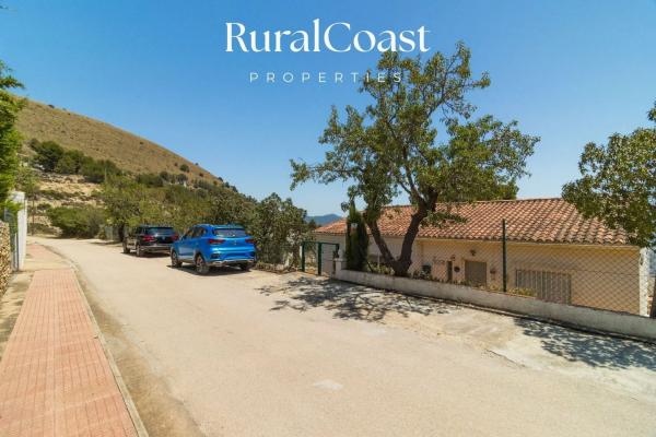 Chalet adosado en calle Picasso