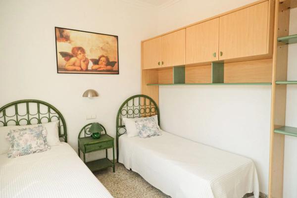 Chalet adosado en calle Islas GALApagos, 10