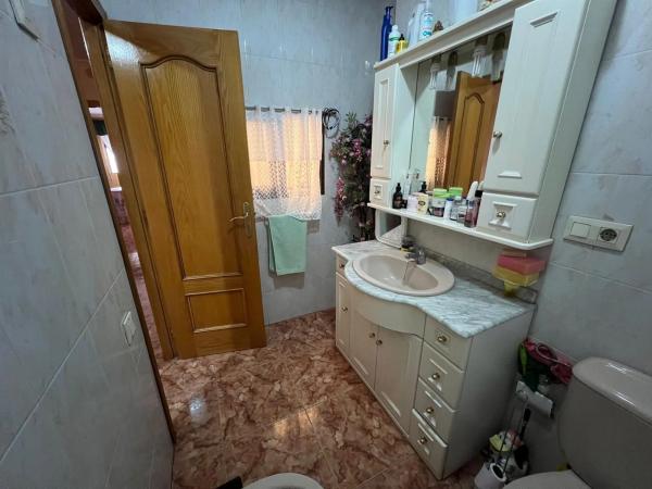 Chalet adosado en Cl Vg Mercedes