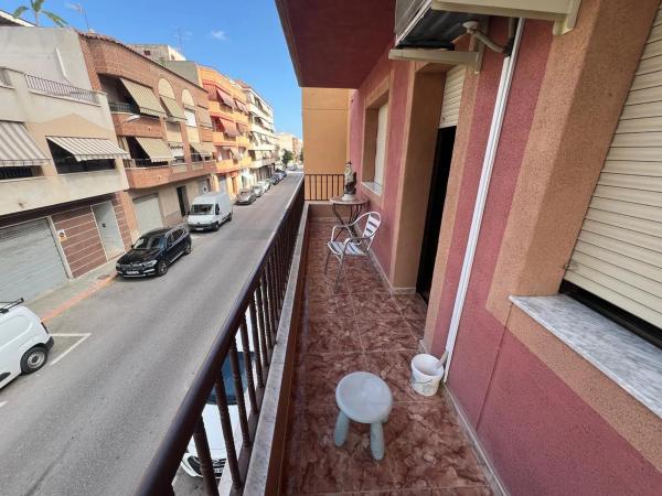 Chalet adosado en Cl Vg Mercedes