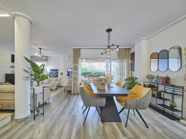 Chalet pareado en calle Pintor el Greco, 8