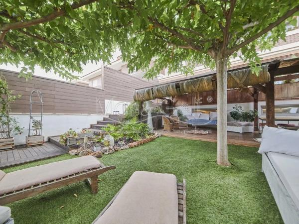 Chalet pareado en calle Pintor el Greco, 8