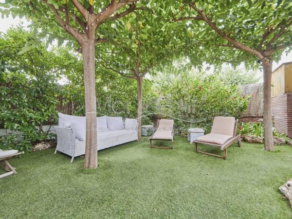 Chalet pareado en calle Pintor el Greco, 8