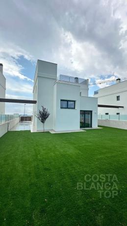 Casa independiente en calle de la Camamil la