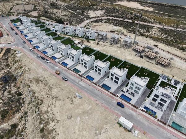 Casa independiente en calle de la Camamil la