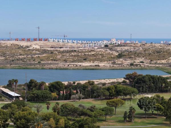 Casa independiente en calle de la Camamil la