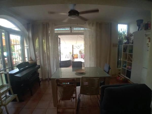 Chalet adosado en calle del Ressol