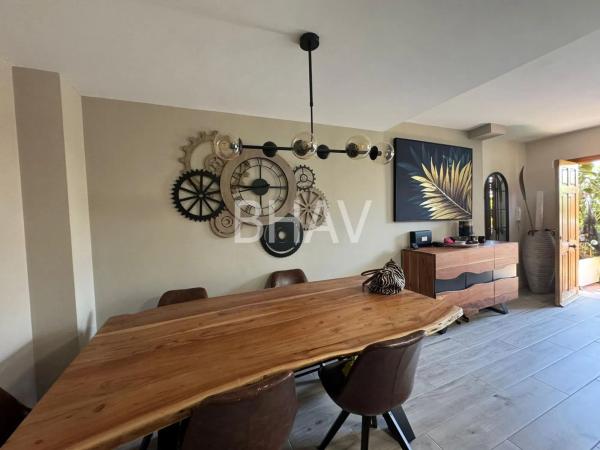 Chalet adosado en calle Bonalba