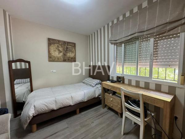 Chalet adosado en calle Bonalba