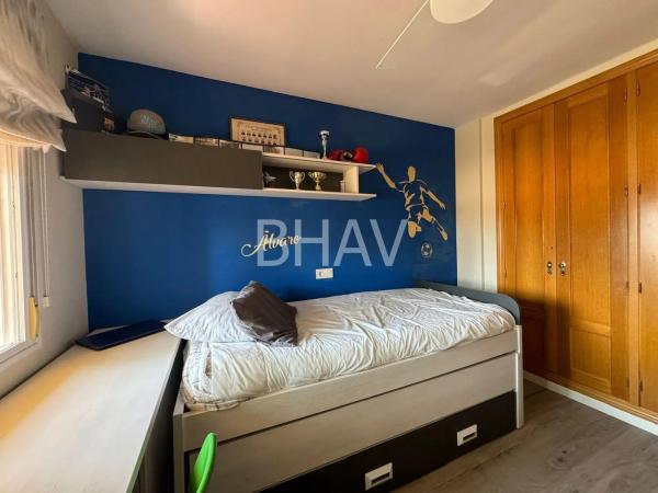 Chalet adosado en calle Bonalba