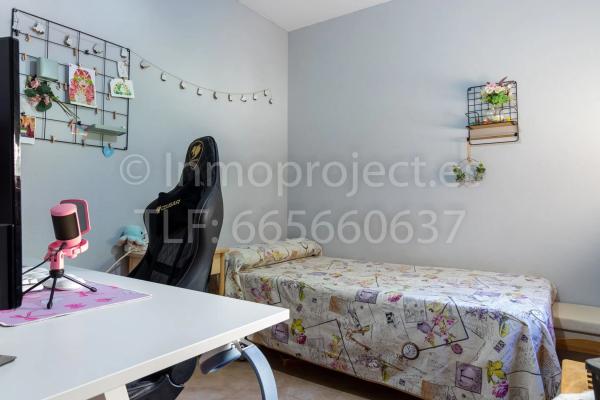 Chalet adosado en calle Arquitecto Antoni Gaudi s/n