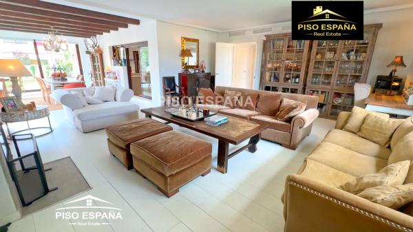 Casa independiente en Cl Centaure