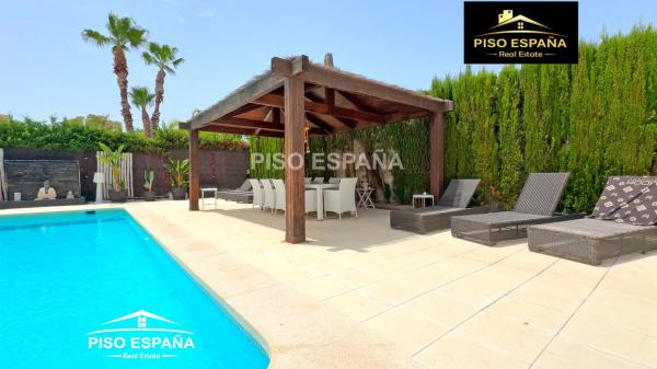 Casa independiente en Cl Centaure