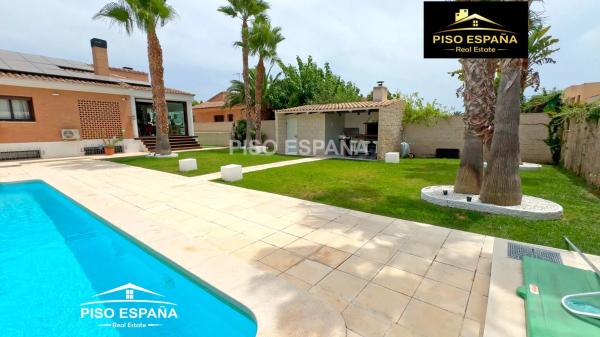 Casa independiente en Cl Centaure