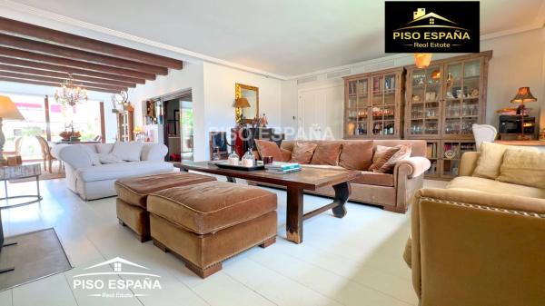 Casa independiente en Cl Centaure