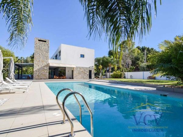 Casa independiente en calle Músic Josep Serrano