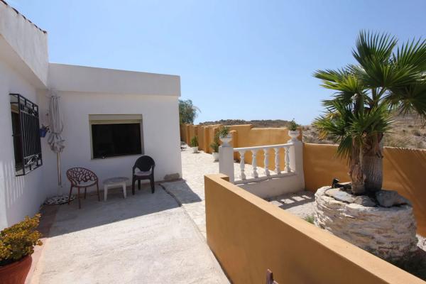 Casa independiente en calle Cala Pinos