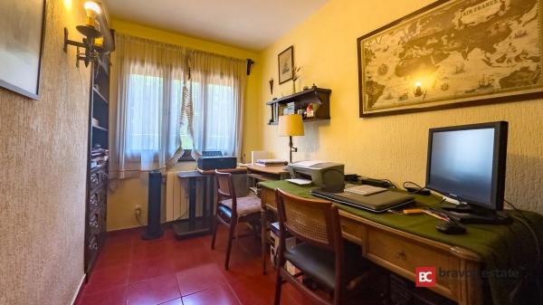 Casa independiente en calle Enric Arnaud