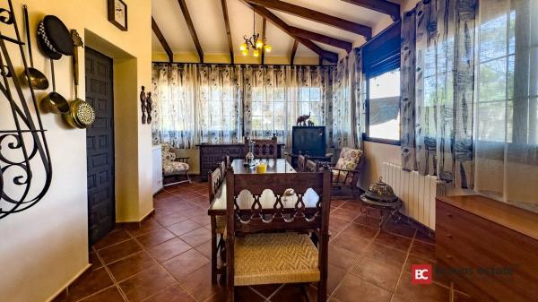 Casa independiente en calle Enric Arnaud