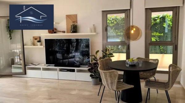 Casa independiente en calle de Centaure