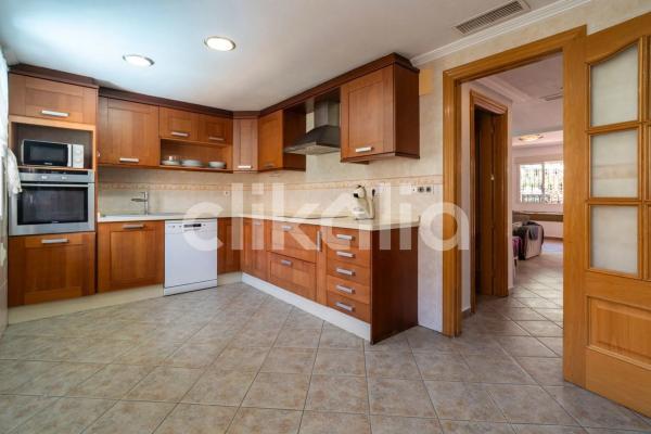 Casa independiente en paseo Mayor