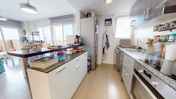 Ático en avenida Comunitat d'Aragó