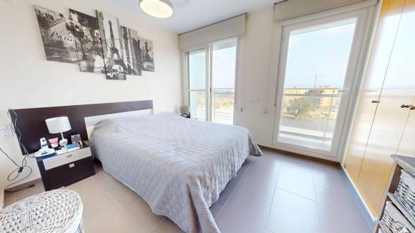 Ático en avenida Comunitat d'Aragó