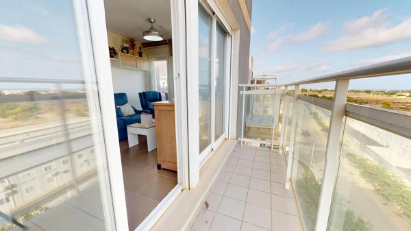 Ático en avenida Comunitat d'Aragó