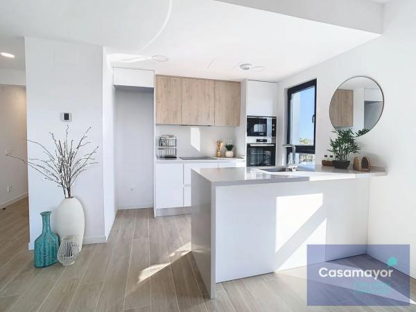 Ático en calle Pedagoga Amelia Asensi Beviá, 1