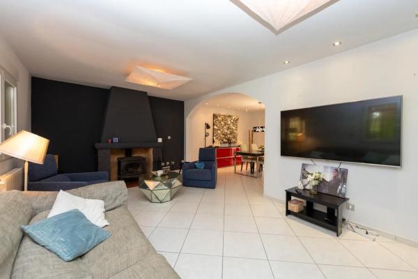 Casa independiente en calle Font del Salmitre