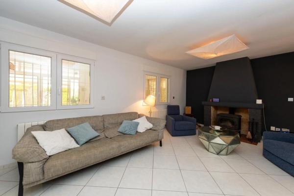 Casa independiente en calle Font del Salmitre